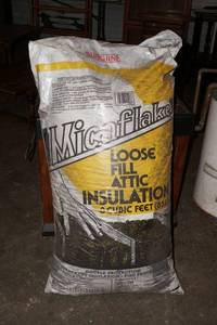 lot 275 image: Bag of Attic Insulation