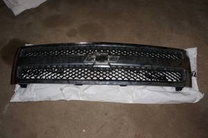 lot 281 image: Chevrolet Front Grille