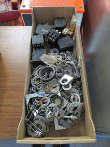 lot 292 image: Breakers and Box Inserts