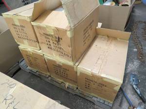 lot 299 image: NEW Bioclenz 3292-A Dispensers