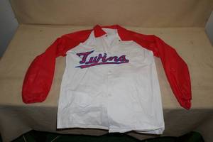 Met Center Era Twins Game Giveaway Rain Jacket