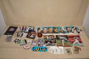 Twins and Vikings Cards and Photos