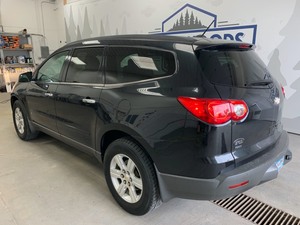 lot 2 image: 2010 Traverse LT AWD -No Reserve-
