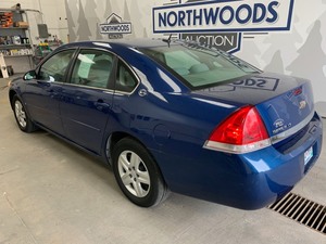 lot 3 image: 2006 Chevy Impala -No Reserve-
