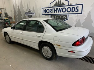 lot 3 image: 2000 Chevy Lumina -No Reserve-