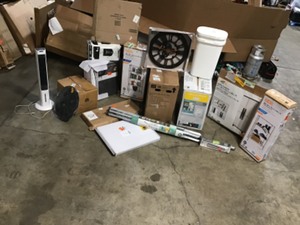 lot 1 image: Pallet with assorted household items please review pictures condition varies from Fair to in good condition