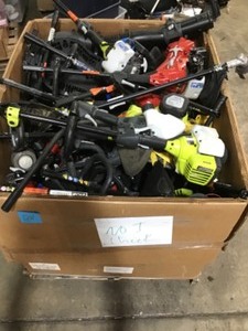 lot 12 image: Gaylord full of assorted outdoor tools used not inspected
