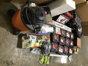 lot 21 image: Pallet with Assorted mechanic tools and more great selection please review pictures customer returns