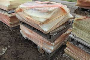 lot 257 image: Lot of (2) Pallets of Chilton Flagstone Irregular Shape