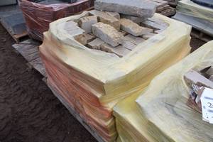 lot 266 image: Lot of (1) Pallet of Chilton Wallstone weathered edge Various Shapes
