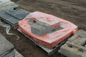 lot 271 image: Lot of (16) Modular Concrete Retaining Wall remnants 16x12x6in.