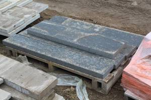 lot 278 image: Lot of (5) Select Blue Bluestone Thermal Slabs