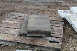 lot 286 image: Lot of (3) Concrete Pavers 24 x 16 x 2in.