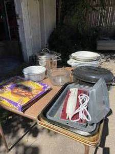 lot 71 image: Lot of Kitchen Items