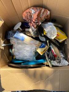 lot 80 image: Box Of Misc Items (Kitchen,Candles)