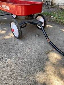 lot 83 image: Radio Flyer Wagon