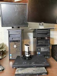 lot 305 image: Lot of Desktop and Laptops