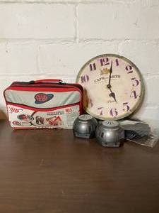 lot 317 image: Lot of Misc item s