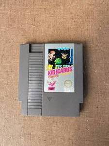lot 350 image: Kidicarus Nintendo Game
