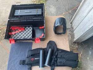 lot 815 image: Paint ball gear 