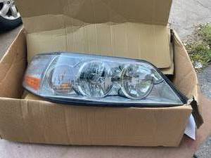 lot 820 image: Head light