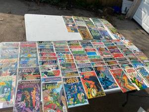 lot 13 image: Box #13 Green Arrow MEGA LOT