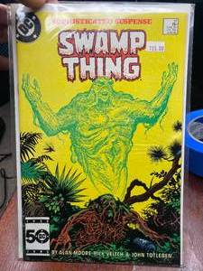 lot 127 image: Swamp Thing (1982 2nd Series) #37