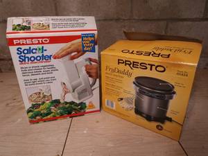 lot 320 image: Lot of Kitchen Appliances