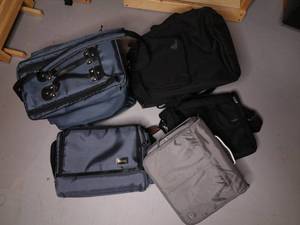 lot 333 image: Lot of lugguage
