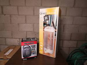 lot 346 image: Lot of Space Heaters