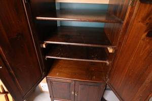 lot 364 image: Wood Amiore