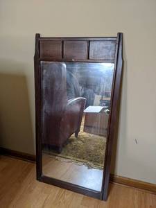 lot 10 image: Hard Wood Hanging Mirror