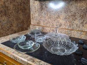 lot 136 image: Misc Kitchen Glassware