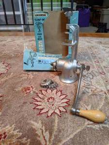 lot 179 image: Vintage Meat Grinder