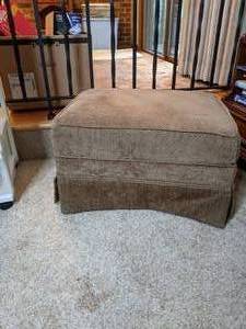 lot 187 image: Brown Ottoman