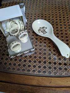 lot 194 image: Vintage Porcelain Kitchenware 
