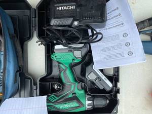 lot 117 image: Hitachi Rechargable Drill Set