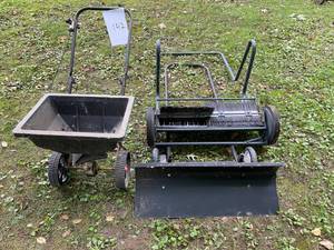 lot 142 image: Push SpreaderSweeperShovel