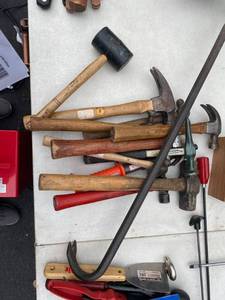 lot 211 image: Lot of Misc hammers and Mallets