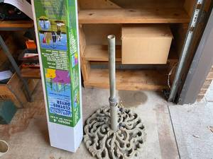 lot 228 image: Patio Umbrella Cast Iron Base