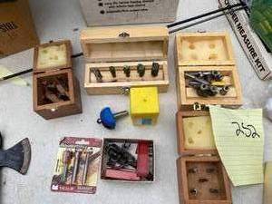 lot 252 image: Router Bit Sets
