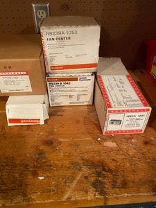 lot 261 image: Lot of Misc Honeywell Fan motor parts