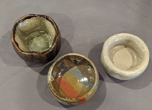 lot 14 image: Three Petite Bowls or Catchalls