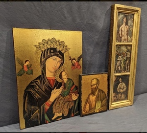 lot 18 image: Religious Icons