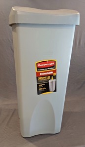 lot 48 image: New Rubbermaid Commercial Garbage Can - 23 Gallon, Swing Lid (B)