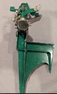 lot 79 image: Lot of Garden Watering Items