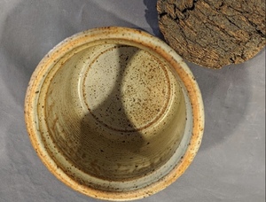lot 107 image: Lot of Decorative Studio Pottery