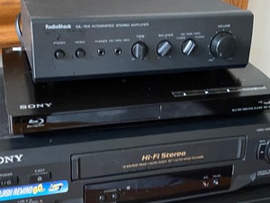 lot 4 image: Lot of Electronics