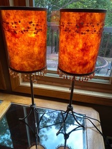 lot 11 image: Pair of Decorative Accent Lamps
