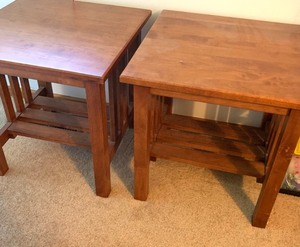 lot 33 image: Pair of Side or Accent Tables